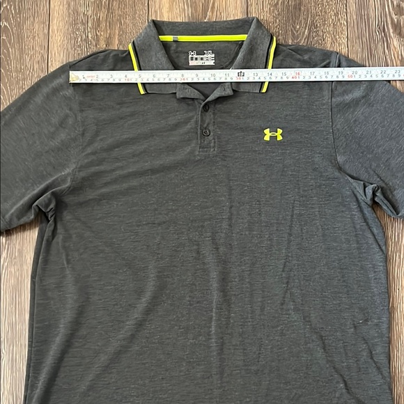 Under Armour Heat Gear Loose Gray Polo Shirt with Yellow Accents Mens XL - Picture 9 of 10